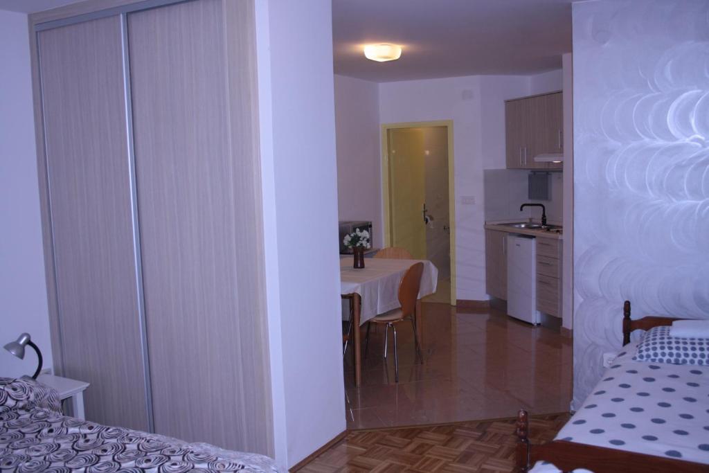 Apartments Tomato Новиград Стая снимка