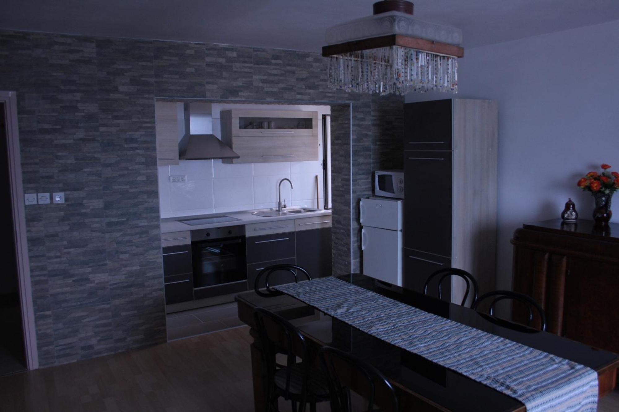 Apartments Tomato Новиград Екстериор снимка
