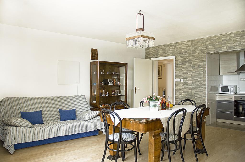 Apartments Tomato Новиград Екстериор снимка
